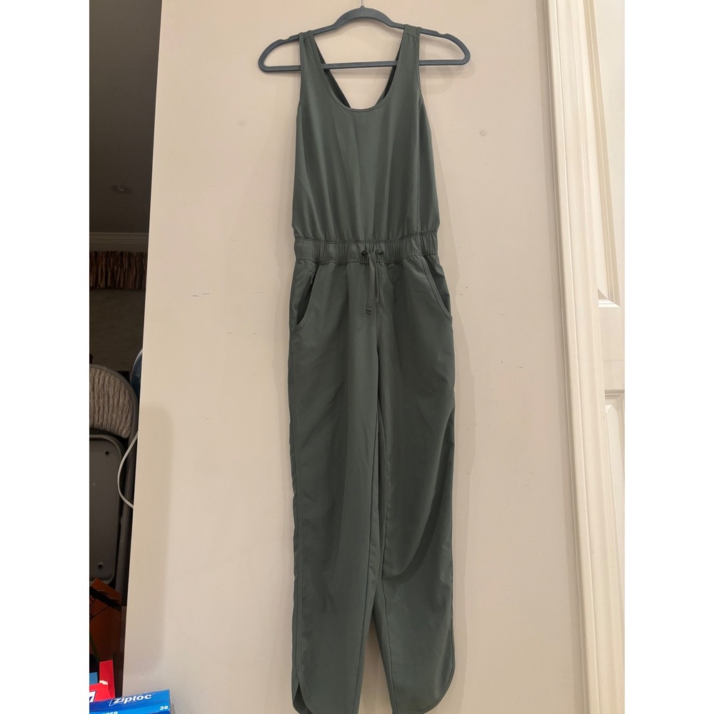 Patagonia Fleetwith Jumpsuit XS Sage Green Cross Back Sleeveless Romper 58060